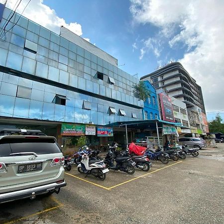 Oyo 92702 Minang Jaya Hotel Nagoya Buitenkant foto