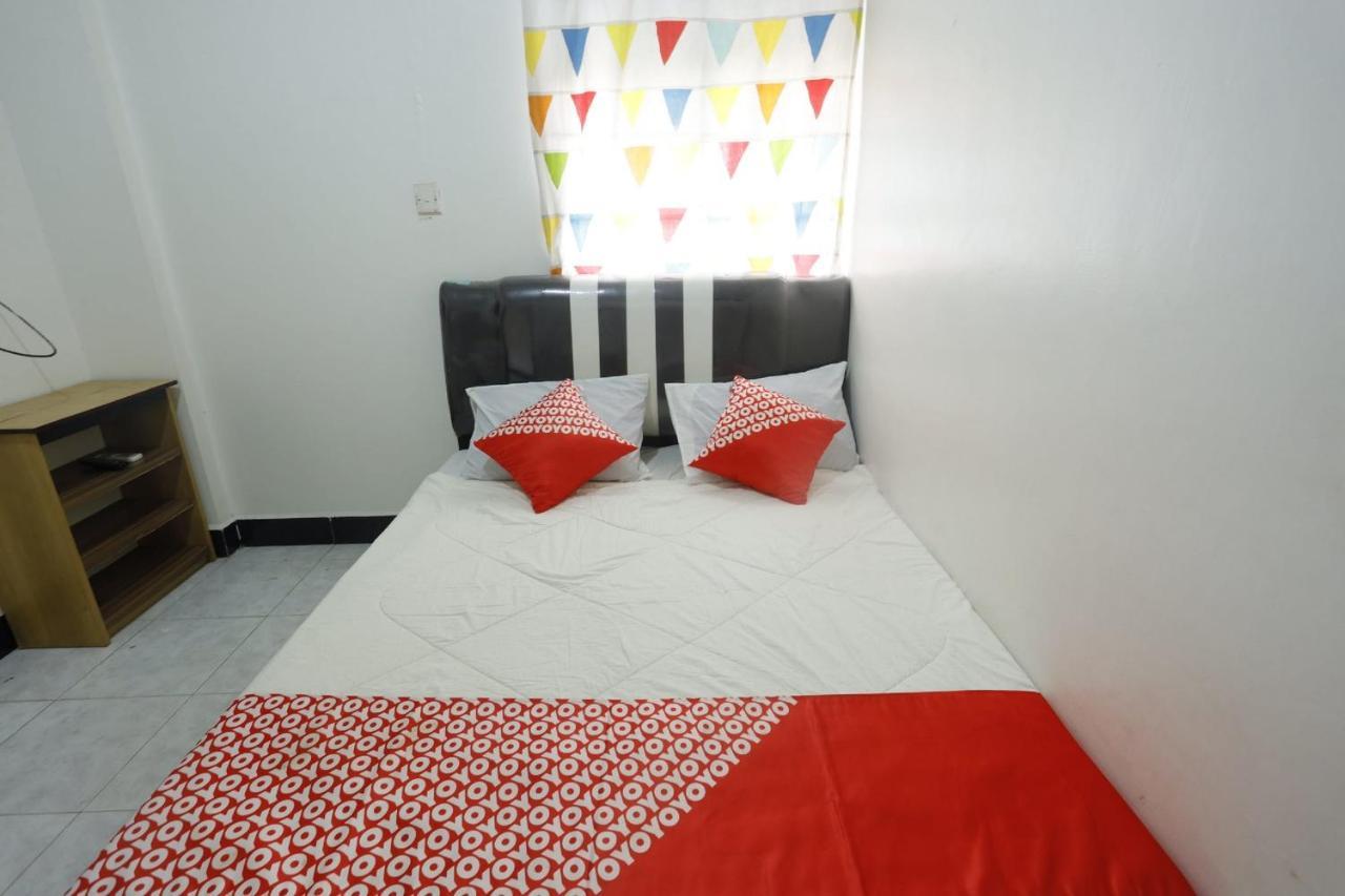 Oyo 92702 Minang Jaya Hotel Nagoya Buitenkant foto