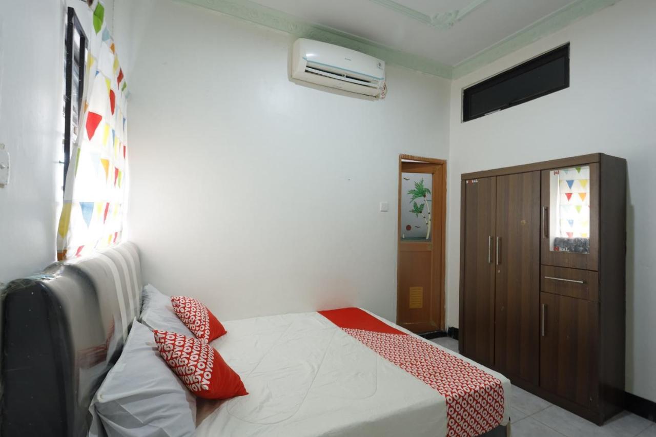 Oyo 92702 Minang Jaya Hotel Nagoya Buitenkant foto